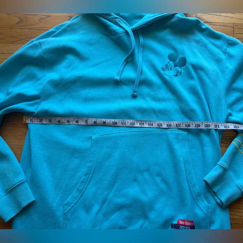 Disney Year 2022 Hoodie Men Size Large - Picture 8 of 11